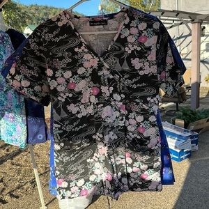 Los Angeles Rose Scrub top